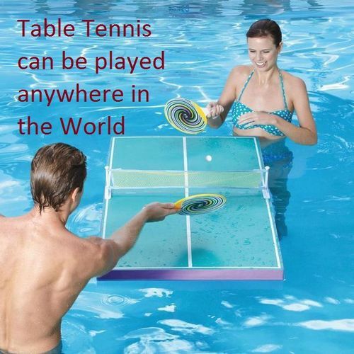 Wer sagt denn, dass man Tischtennis nur an Land spielen kann? Secil Boyd hat eine Möglichkeit gefunden, wie wir auch im Badeurlaub nicht auf unseren Sport verzichten müssen (©TableTennisDaily)