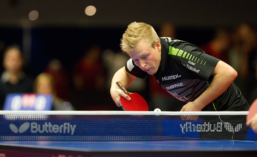 Zuerst bekam unser myRätsel-Gewinner Jan Lüthje beim Spiel von Düsseldorf gegen Fulda die Partie von Philipp Floritz... (©Fabig)