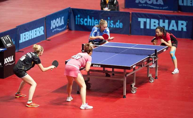 Chantal Mantz und Wan Yuan (oben) mussten gegen Kathrin Mühlbach und Zhenqi Barthel Lehrgeld bezahlen, die später das Halbfinale erreichten. (©Fabig)