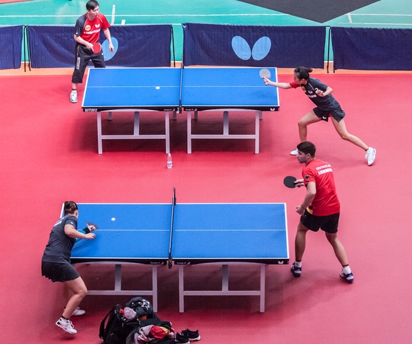 Die deutschen Teams bereiteten sich dagegen fleißig in der Trainingshalle vor. (©Gohlke)