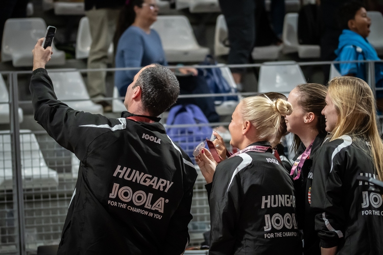Die Ungarinnen freuten sich sehr über ihre Bronzemedaille. (©Gohlke)