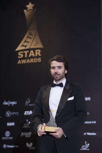 Auch im Behindertenbereich wurden die Stars des Jahres ausgezeichnet. Der Spanier Alvaro Valera wurde zum männlichen TT-Star… (©ITTF)