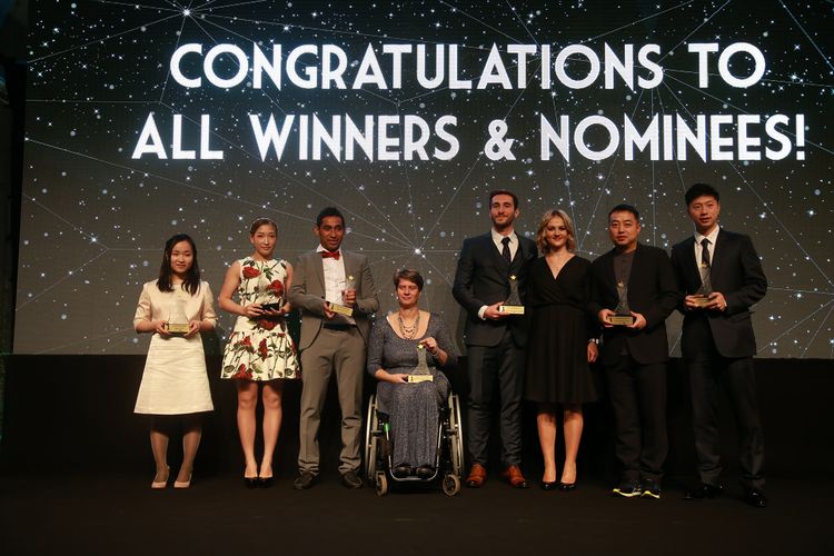 Gruppenbild mit allen Preisträgern: Diese Spieler konnten Jury und TT-Community in diesem Jahr am meisten überzeugen (©ITTF)