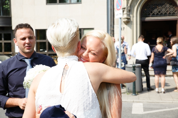 Bei der Hochzeit auf Mallorca konnte Georgina Pota wegen T2APAC nicht dabei sein. Dafür kam sie zur Trauung nach Düsseldorf (©Fabig)