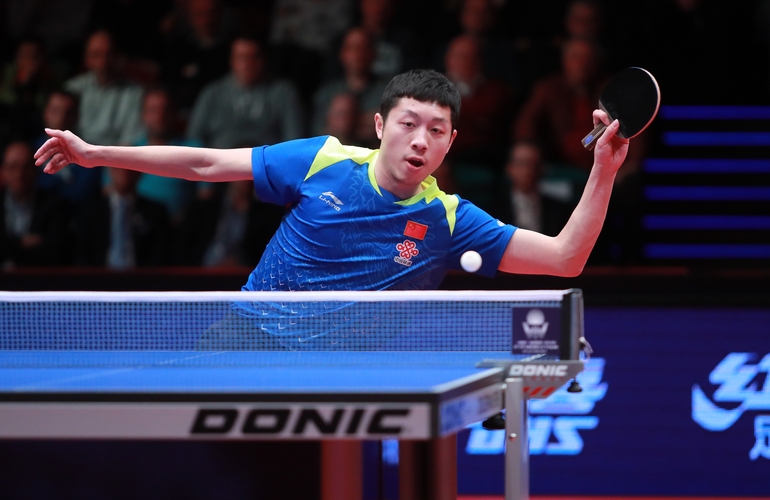 Xu Xin leistete erbitterten Widerstand, jeder Satz war hart umkämpft und wurde nur mit zwei Punkten Unterschied entschieden. (©ITTF)