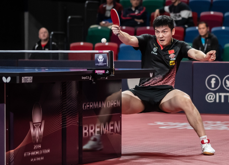 Eine ähnlich gute Figur machte Fan Zhendong. Und das nicht nur bei diesem hervorragenden Rückhandball. (©Gohlke)