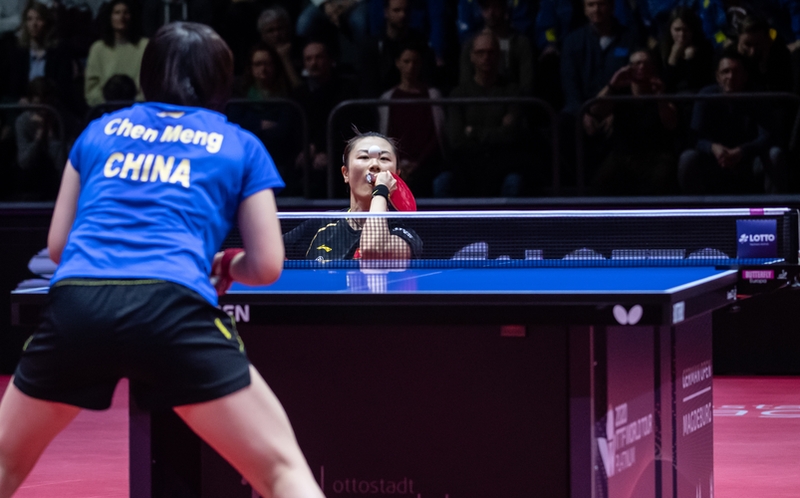 Alles in die Waagschale warf danach Ding Ning im Finale der Damen gegen Chen Meng. (©Gohlke)