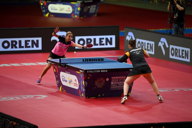 Petrissa Solja besiegte Elizabeta Samara im Halbfinale und zog damit in ihr erstes EM-Finale ein. (©ETTU) 