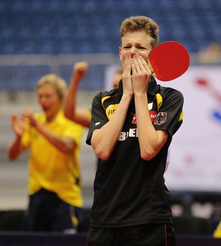 ...und verpassten damit genau wie die Mädchen Platz fünf und somit die Qualifikation für die Jugend-WM. Fairerweise muss man sagen, dass auch das Jungen-Team mit jungen Spielern besetzt war. Abwehrspieler Jonah Schlie... (©Steinbrenner)