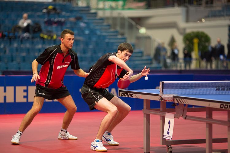 Vier Matchbälle im Entscheidungssatz hatten bei den Herren im Halbfinale Erik Schreyer und Hermann Mühlbach gegen Altmeister Zoltan Fejer-Konnerth und Dennis Müller. (©Fabig)