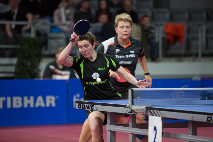 Im anderen Halbfinale lieferten sich Tanja Krämer und Jessica Göbel... (©Fabig)