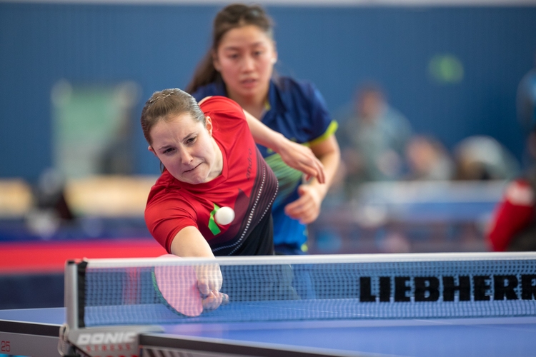 Ebenfalls im Halbfinale: Sabine Winter und Huong Do Thi. (©Thomas)