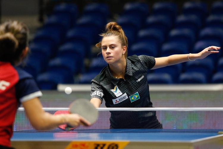 Bruna Takahashi darf sich nach den Spielen in der Heimat auf ihr erstes Olympia im Ausland freuen (©ITTF)