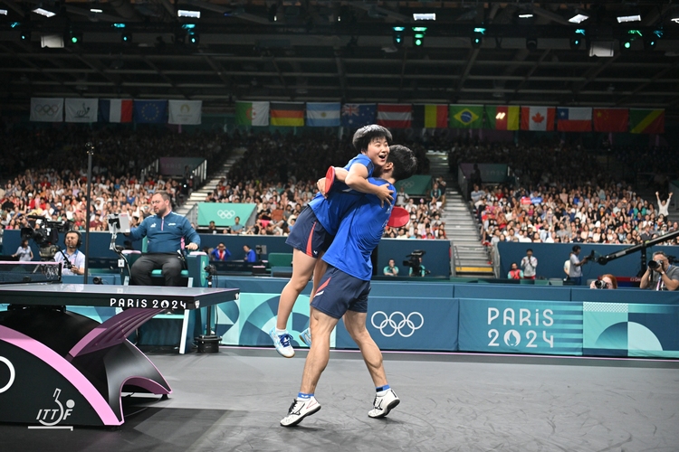 Das nordkoreanische Duo hatte seine Reise damit noch lange nicht beendet. Ri und Kim schafften es bis ins Endspiel (©ITTF)