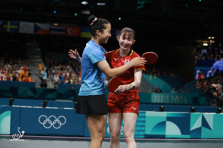 Auch die Koreanerin Shin Yubin, die am Ende leer ausging, nahm es sportlich (©ITTF)