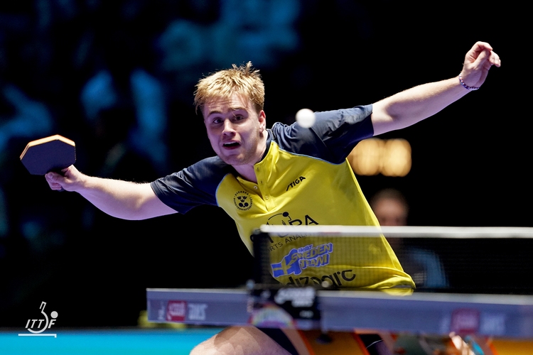 Truls Moregardh wird in Paris zum ersten Mal ein olympisches Match bestreiten. Er ist sowohl im Einzel- als auch im Mannschaftswettbewerb am Start. (©ITTF)