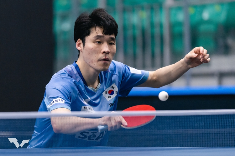 Südkorea schrammte 2021 knapp an der Bronzemedaille vorbei. Diesmal wollen die Asiaten aufs Treppchen. Jang Woojin ist die Nummer eins der Südkoreaner und spielt im Einzel und Team. (©ITTF)