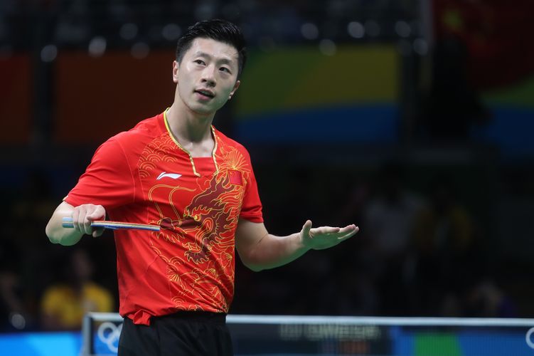 ...beim Spiel gegen den Weltmeister und Olympiasieger Ma Long. (©Flickr/ITTFWorld)