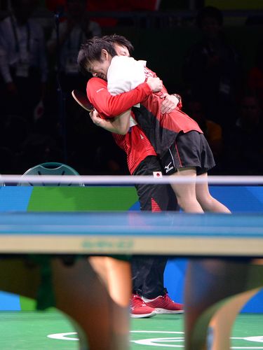 Großer Jubel bei Koki Niwa: Auch er erreichte das Viertelfinale. Der 4:3-Erfolg über den Hongkong-Chinesen Wong Chun Ting beschert dem Japaner ein Duell mit Olympiasieger Zhang Jike. (©Flickr/ITTFWorld)