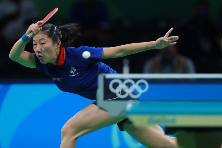 Auch den Vormarsch von Li Xue hatte so wohl niemand auf der Rechnung. Nach Siegen über Adriana Diaz aus Puerto Rico und die Niederländerin Li Jie steht die Französin im Achtelfinale und wird dort Gegnerin von Han Ying sein. (©Flickr/ITTFWorld)