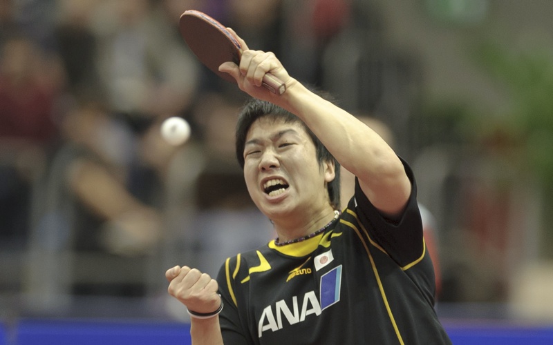 Jun Mizutani: Geheime Handakrobatik der TT-Profis (© Roscher)