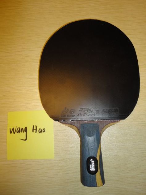 So sieht Wang Hao´s Schläger aus. Vorhand... (@ TableTennisDaily)