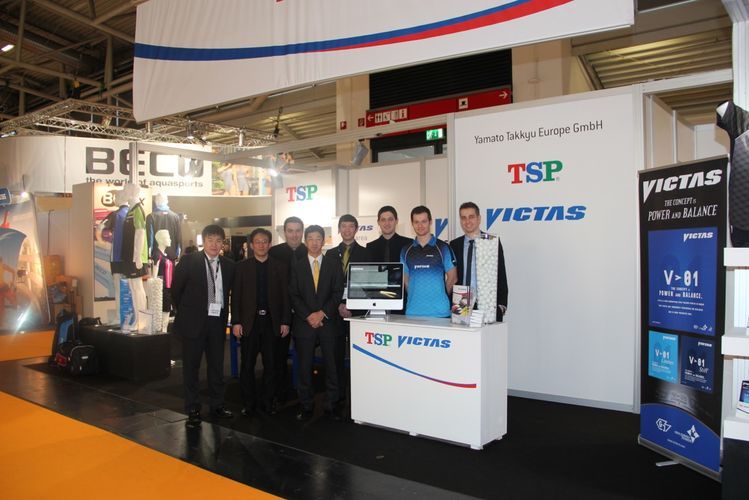 Am TSP/VICTAS-Stand ist man mit dem Feedback der Tester sehr zufrieden (©Yamato Takkyu Europe GmbH)