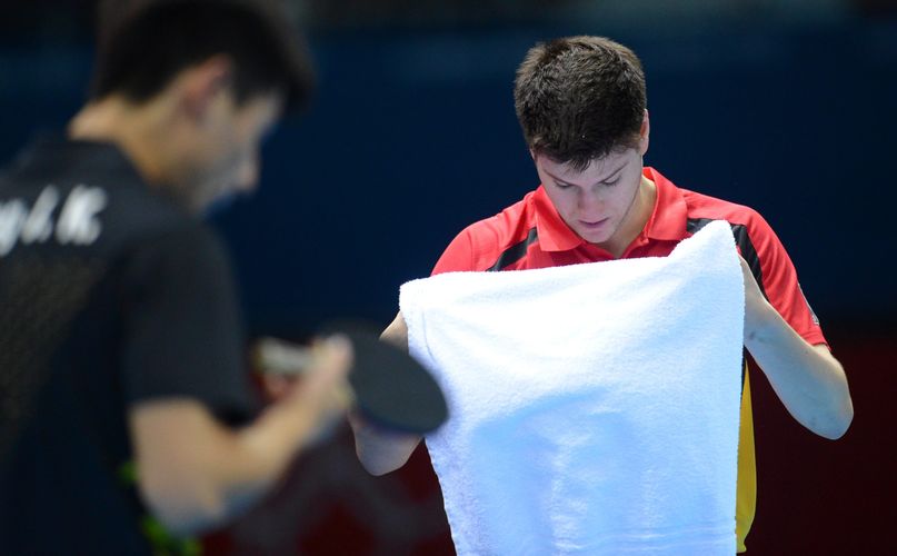 Voll konzentriert in der Handtuch-Pause. Aber zum Sieg gegen Zhang Jike hat es trotzdem nicht gereicht (©dpa picture alliance)