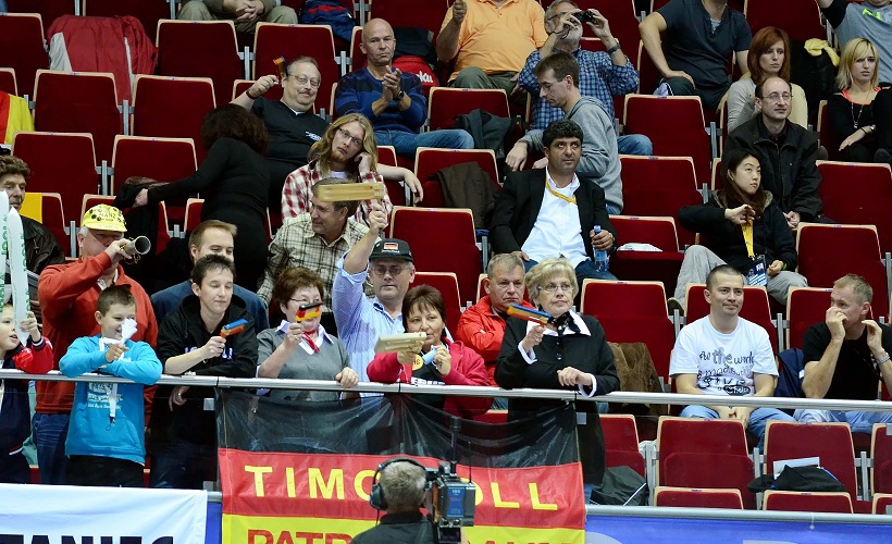 11.000 Zuschauer fasste die Halle, jedoch fanden nur wenige den Weg dorthin. (@ Schillings)