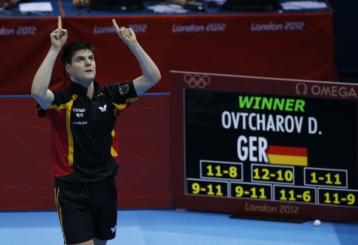 Dimitrij Ovtcharov zieht ins Halbfinale ein (©dpa picture alliance)