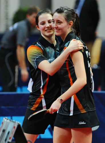 Sabine Winter (l.) und Kathrin Mühlbach, beide TSV Schwabhausen (© Roscher)