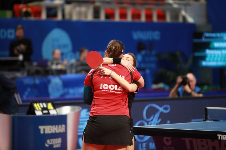 Mit Bernadette Szöcs verbindet sie eine lange Historie, die bis in die frühe Jugend reicht. (©ITTF)