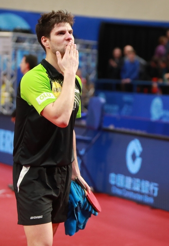 ... ein Küsschen für die Fans... (©ITTF)