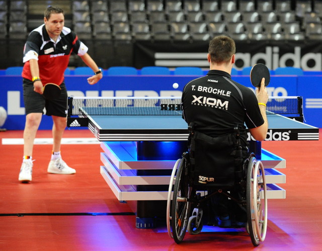 Oder sich die Künste zweier Paralympicsteilnehmer anschauen, wie hier von Jochen Wollmert und Thomas Brüchle (©Roscher)