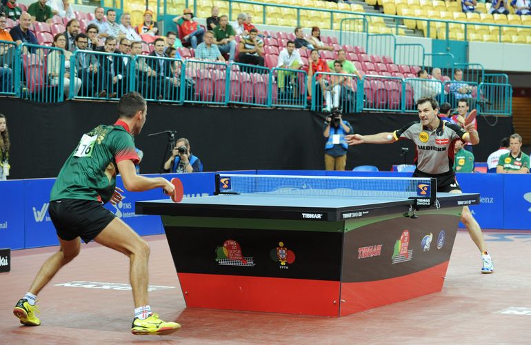 Zum Beispiel Timo Bolls Einzel gegen Tiago Apolonia (©Stosik)