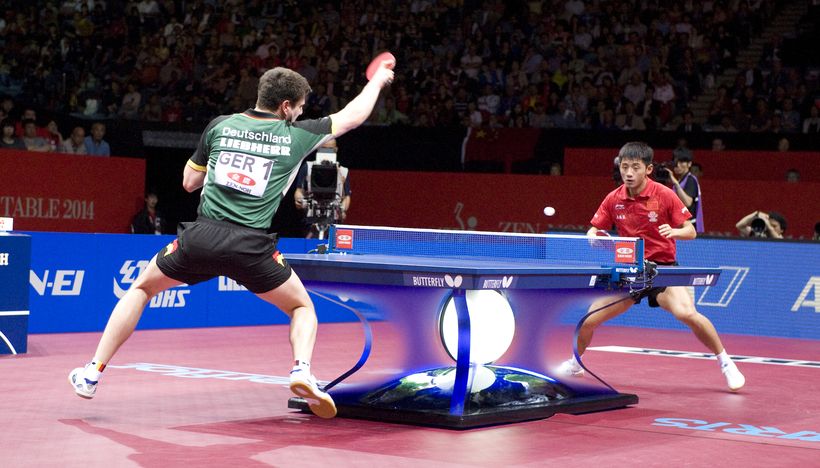 Im zweiten Einzel kam es zum Duell zwischen Europameister Dimitrij Ovtcharov und Grand Slam-Sieger Zhang Jike. (©Stosik)