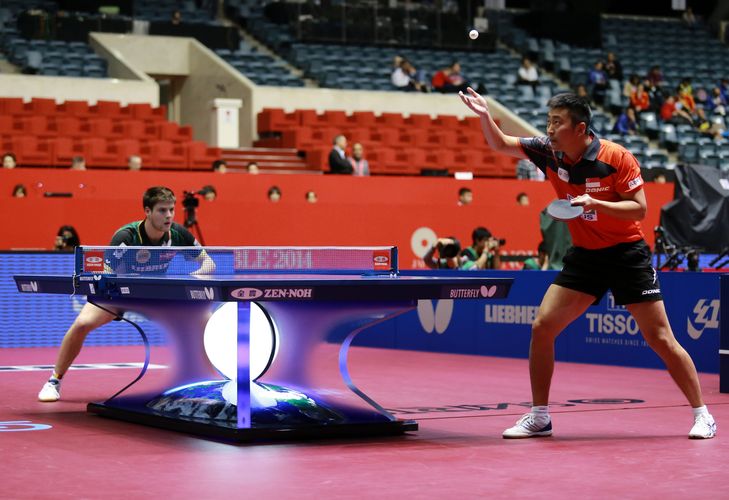 ....der Yang Zi bezwang, ließen beim 3:0 gegen Singapur nichts anbrennen... (©ITTF/Rémy Gros)