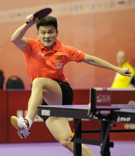 Tolle Duelle sahen die Zuschauer beim Schlagabtausch zwischen China und Griechenland. Fan Zhendong z.B… (©Stosik)