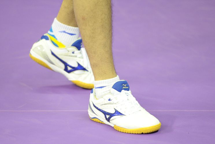 ... und Penholder-Ass Xu Xin die gleichen Schuhe (©Stosik)