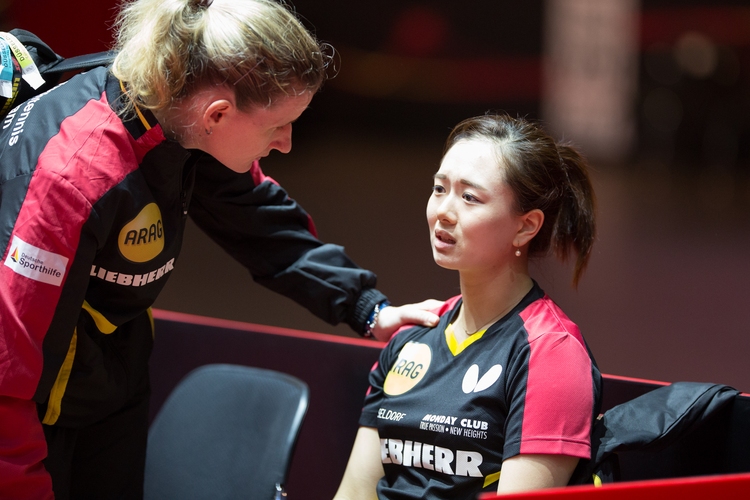 Gleiches Bild bei Yuan Wan. Sie unterlag Galia Dvorak mit 1:4, weil sie mit deren Noppen nicht zurecht kam (©Fabig)