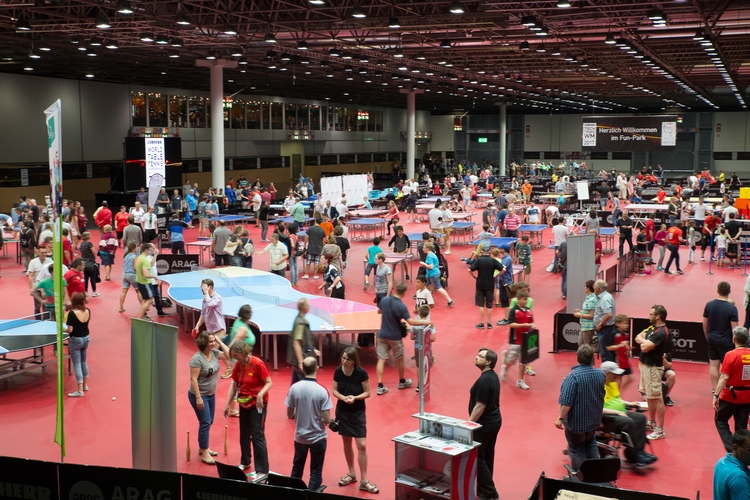 In der zweiten Halle, wo bis gestern WM-Spiele liefen, ist ab heute der Funpark aufgebaut (©Fabig)