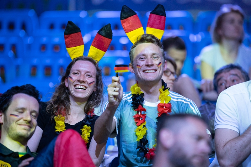 Beendet war der Wettkampftag da noch nicht. Denn endlich stand nun ein Spiel mit deutscher Beteiligung auf dem Programm... (©Thomas)